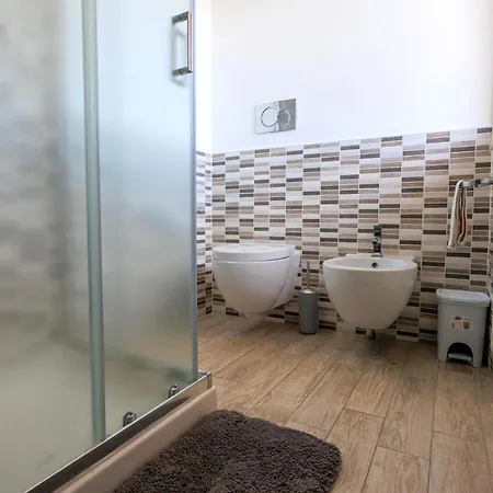 Pearl Harbor - Two Near Sea & Centre