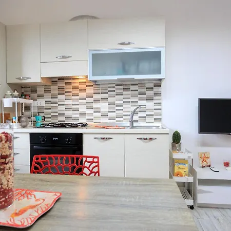 Pearl Harbor - Two Near Sea & Centre