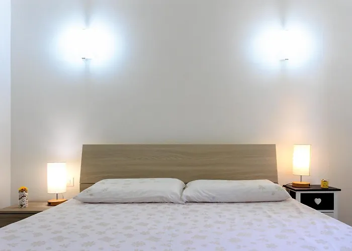 Pearl Harbor - Two Near Sea & Centre