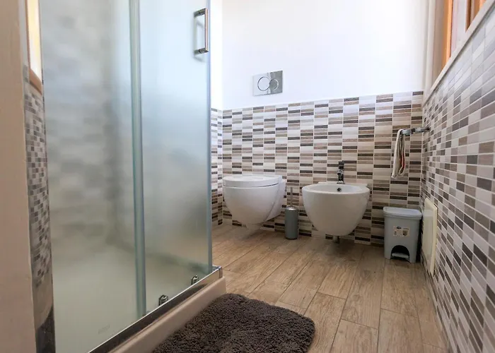 Pearl Harbor - Two Near Sea & Centre