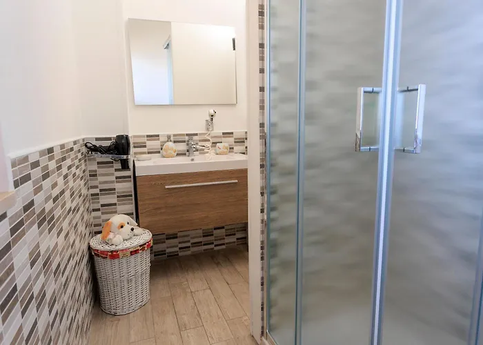 Pearl Harbor - Two Near Sea & Centre Apartment Otranto